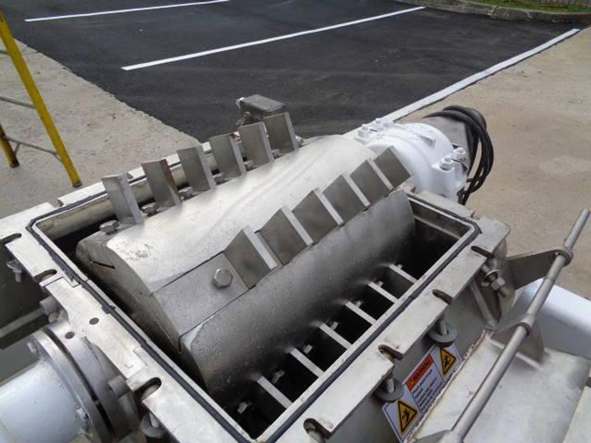 Used Fitzpatrick 16X10 Riving Machine, 40 HP