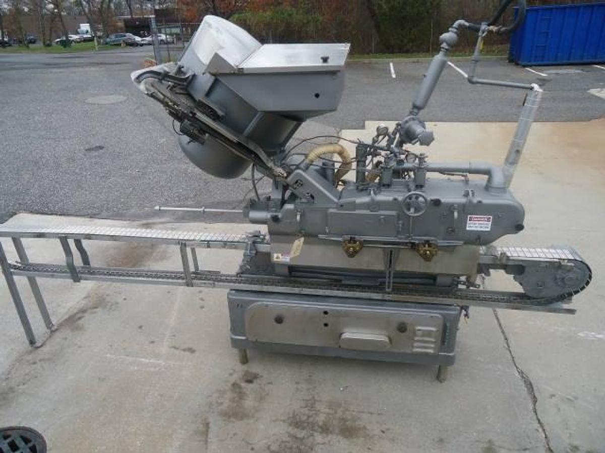 Used WHITE CAP “VAPOR VACUUM””  CAPPER, 82mm