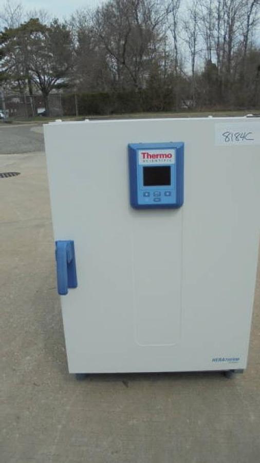 Used Thermo Scientific Heratherm IGS 180 Incubator