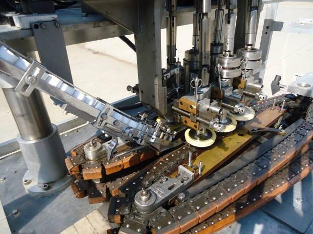 Used Resina NRU30 Six Spindle Screw Capping Machine, 150 Per Minute