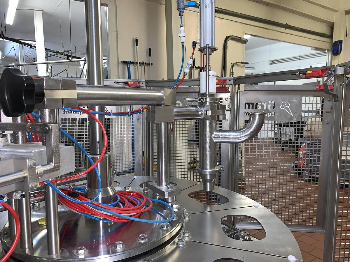 Used Gram Equipment Ten Station Rotary Ice Cream Filling Machine
