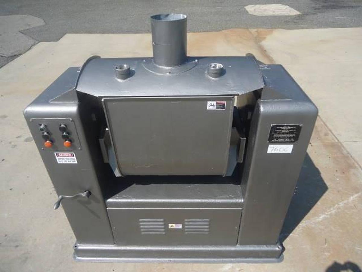 Used Triumph 1-1/2 Bbl Dough Mixer, Tilt Discharge