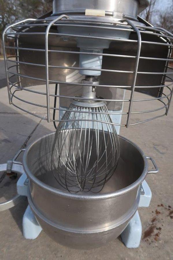 Used Hobart M-802 Bowl Mixer, 80 Quart Capacity