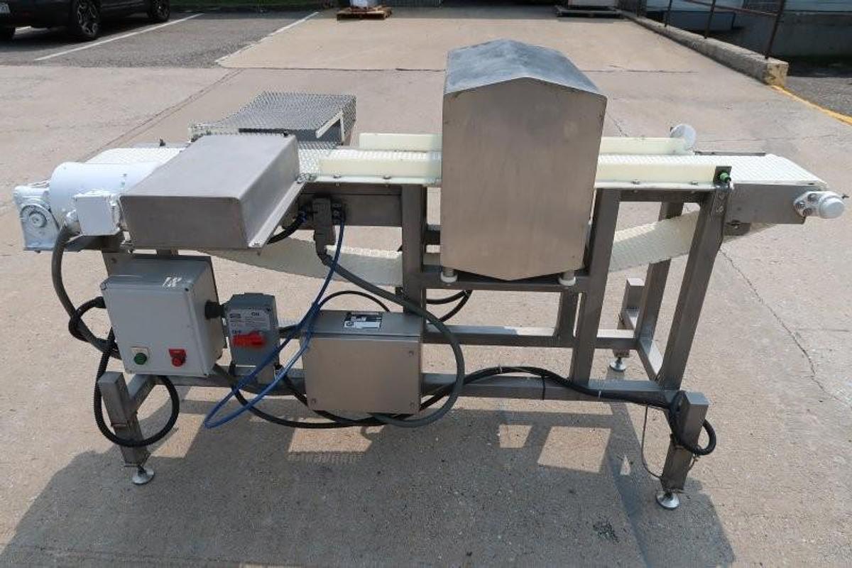 Used Thermo Goring Kerr Metal Detector