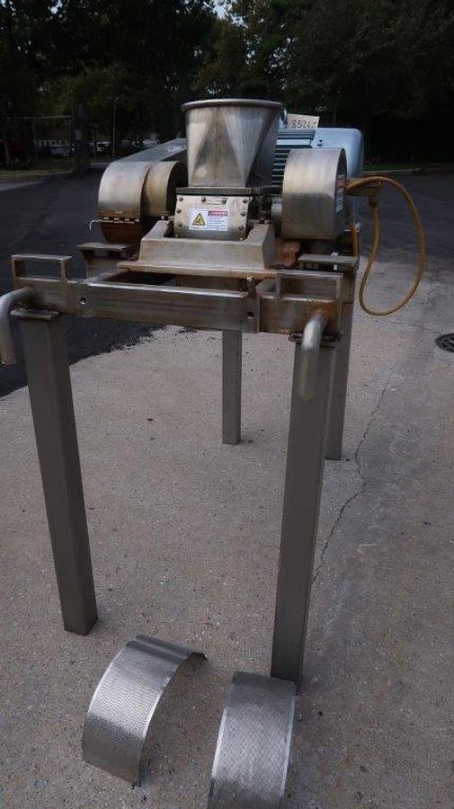Used Fitzpatrick DS6 Pulverizer, 15HP, Stainless Steel Legs