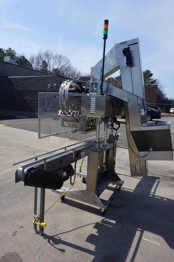 Used Surekap SK6000-BF6 Six Spindles Capper With Elevator