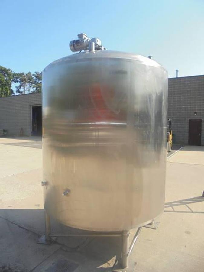 Used 1,250 Gallon Sani-Fab Stainless Sanitary Insulated Mix Tank