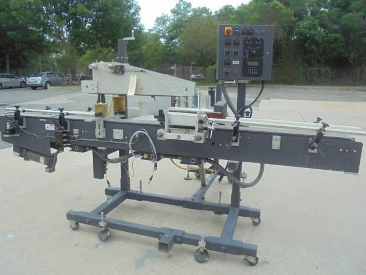 Used Universal SL-2000 Spot/Wrap Around Pressure Sensitive Labeler