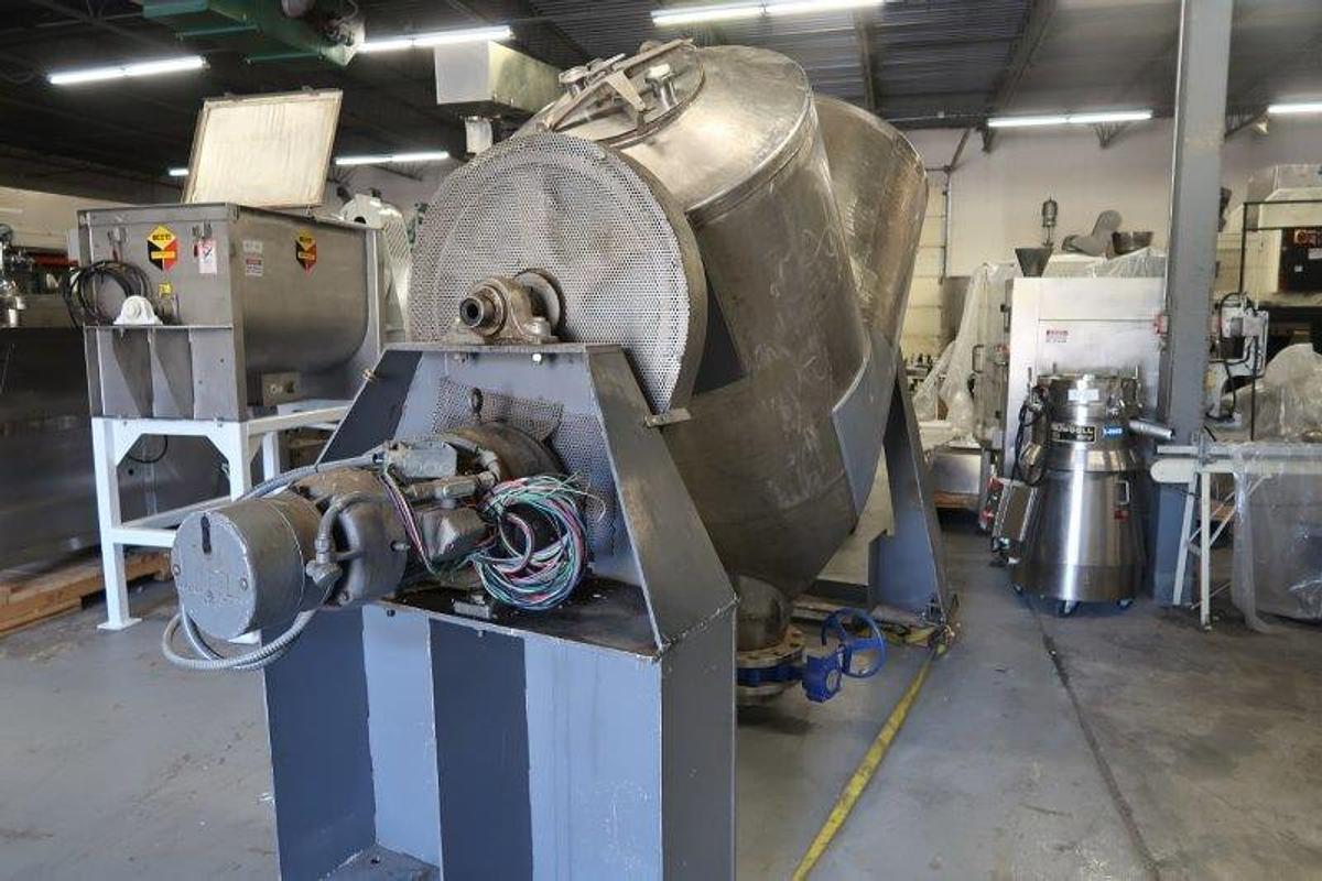 Used 50 CF Patterson Kelley SS Twin Shell V Blender, 55 LB/CF