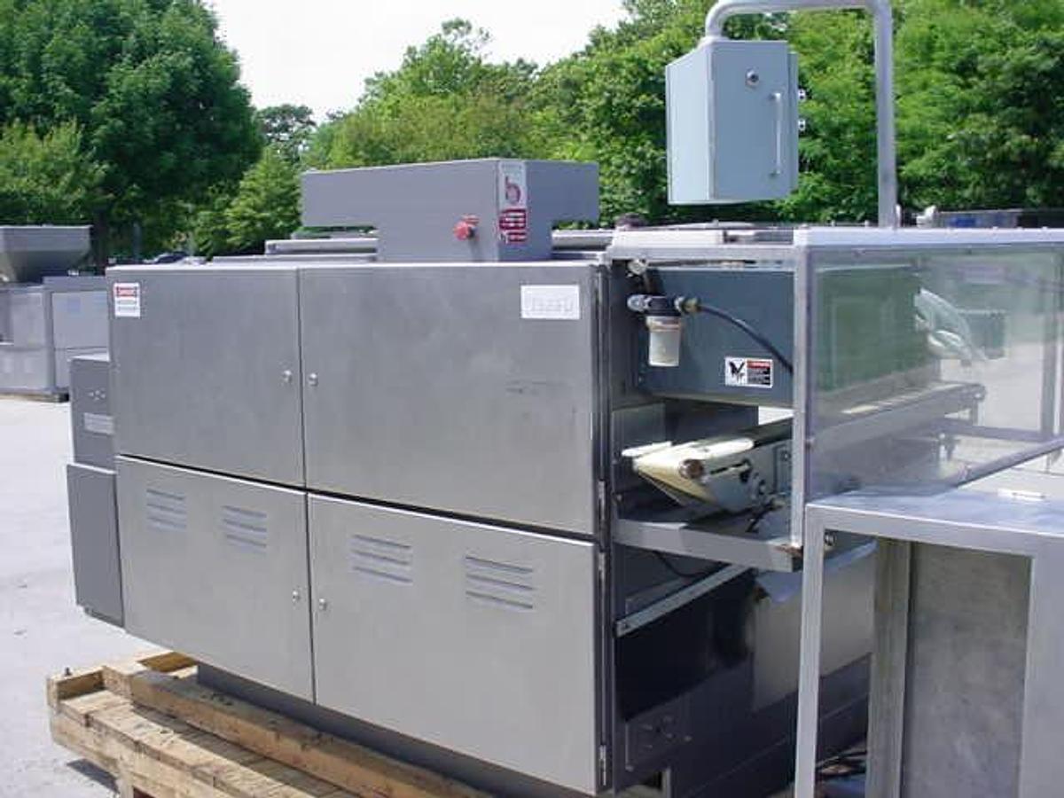 Used Binacchi Usn-300 Soap Press, 4500 Kilos