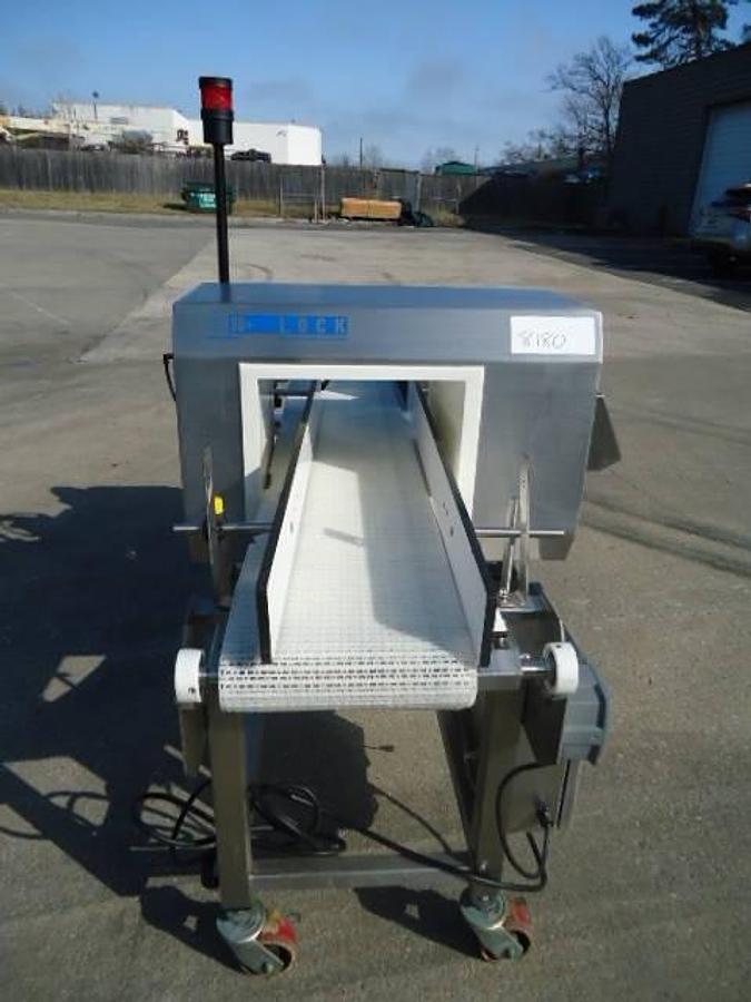 Used Loma/Lock Conveyorized Stainless Steel Metal Detector, 13.75 In. X 8.5 In.