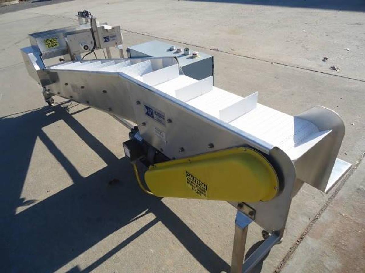 Used Air-Draulic Inclined Cleated Belt Conveyor With Automatic Dump, Stainless Steel