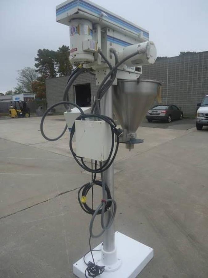 Used Mateer Burt 1900 Single Auger Pedestal Filler