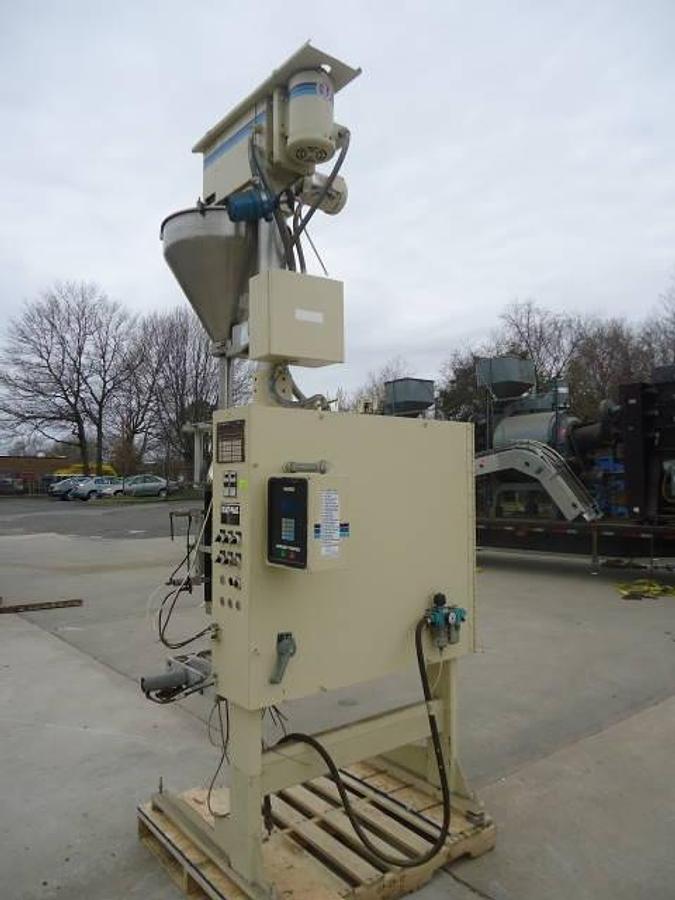 Used Key-Pak Form/Fill/Seal With Auger Filling Head