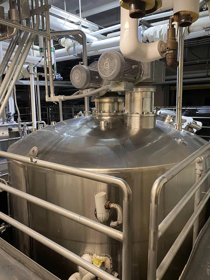 Used 6,000 Gallon DCI SS Agitated Mix Kettle, 135 PSI Jacket