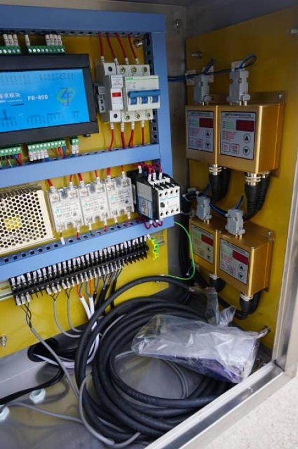 Used Cheese Puff Packaging Machine, Semi-Automatic