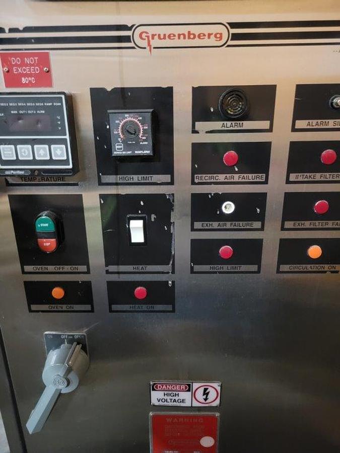Used Gruenberg T18H69-38D Pharmaceutical Oven, with Honeywell Chart Recorder