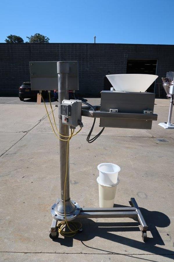 Used Safeline Gravity Flow Metal Detector, 10 In. Diameter Aperture