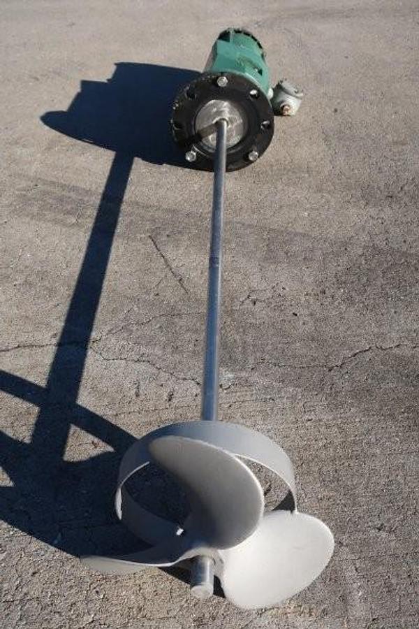 Used Lightnin .30 HP Portable Clamp-On Agitator/Mixer