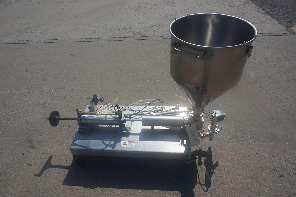 Used Geyer Single Piston Semi-Automatic Filler, Tabletop