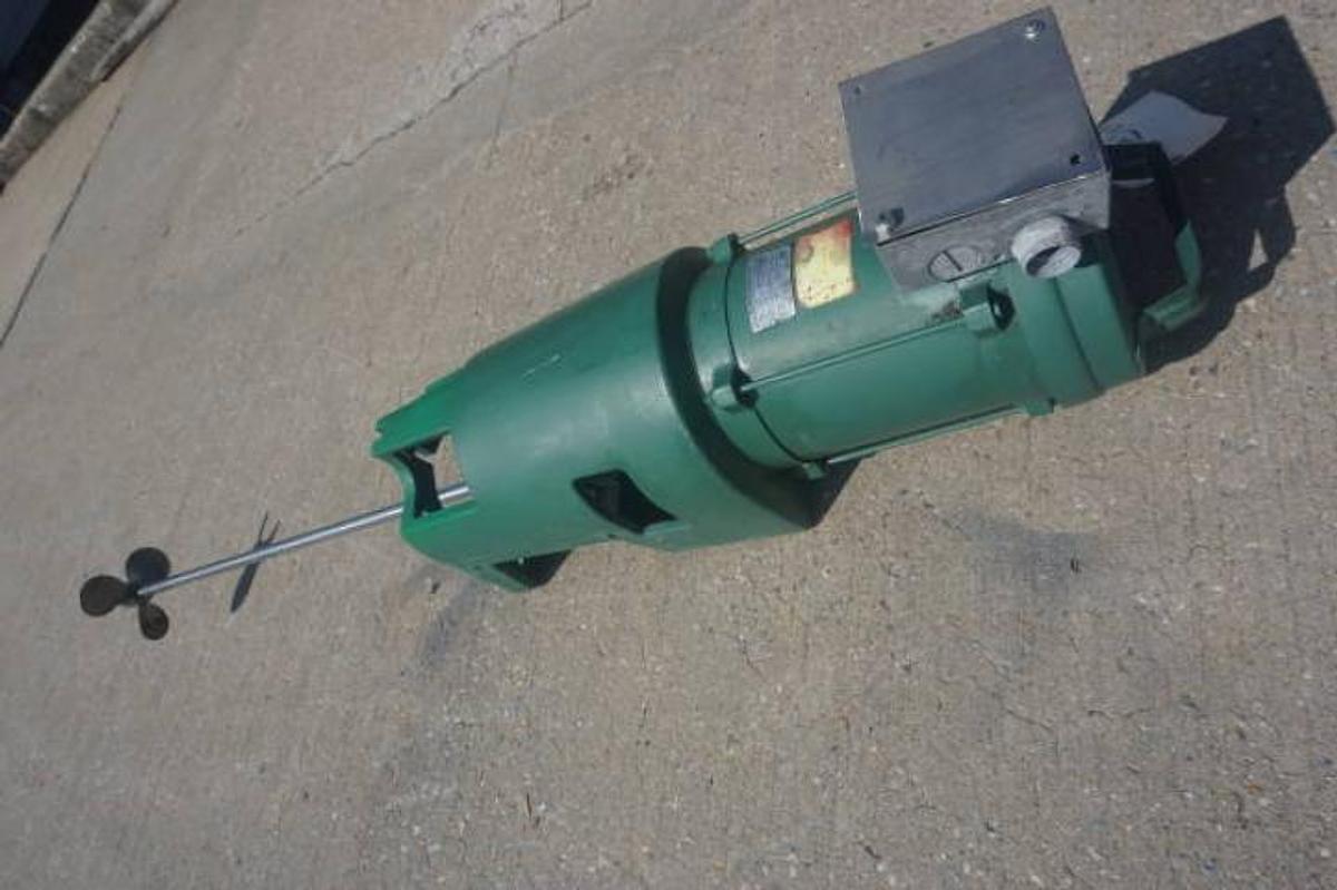 Used Lightnin 1.17 HP Fix Mount Agitator Drive
