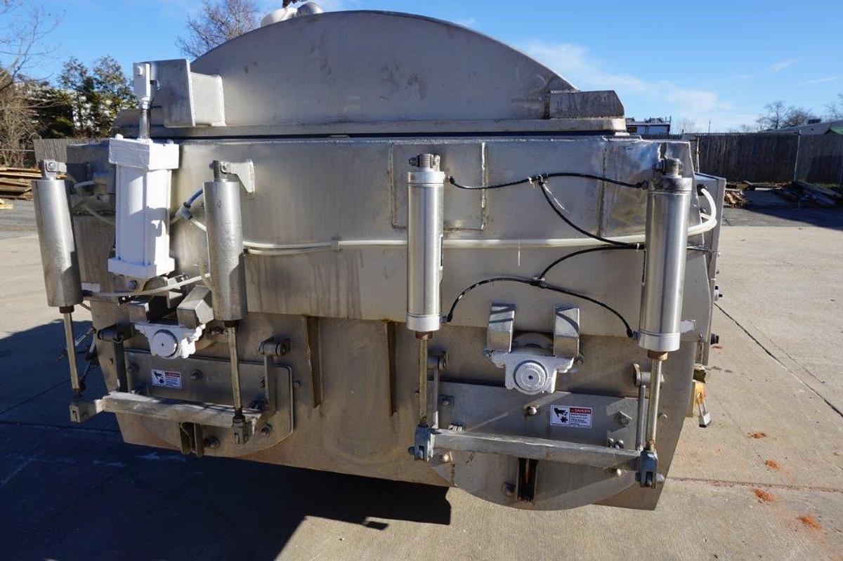 Used Amfec 3,000 Lb. SS Vacuum Mixer