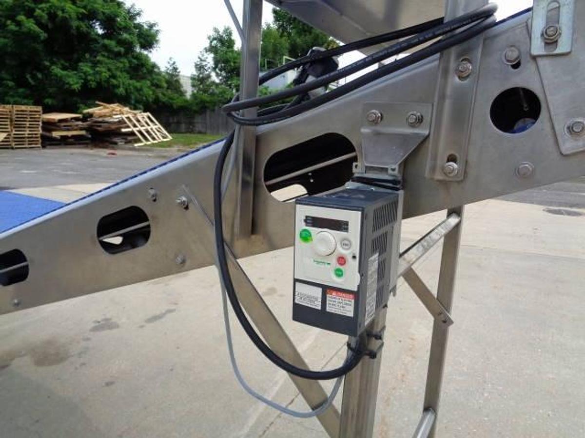 Used American Conveyor Systems Plastic Inclined Belt  Feed Conveyor