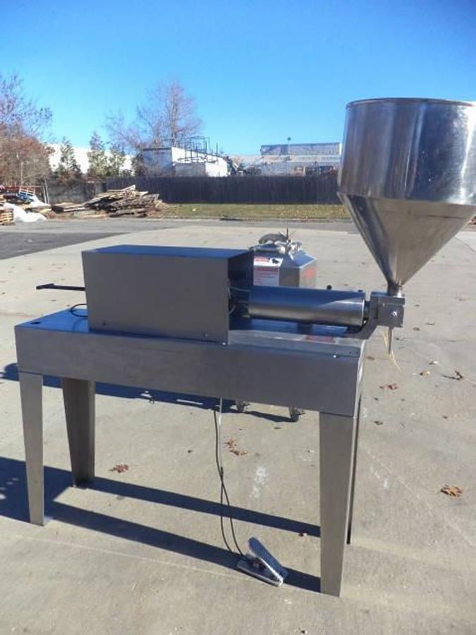 Used Simplex One Gallon Single Piston Filler, Air Operated