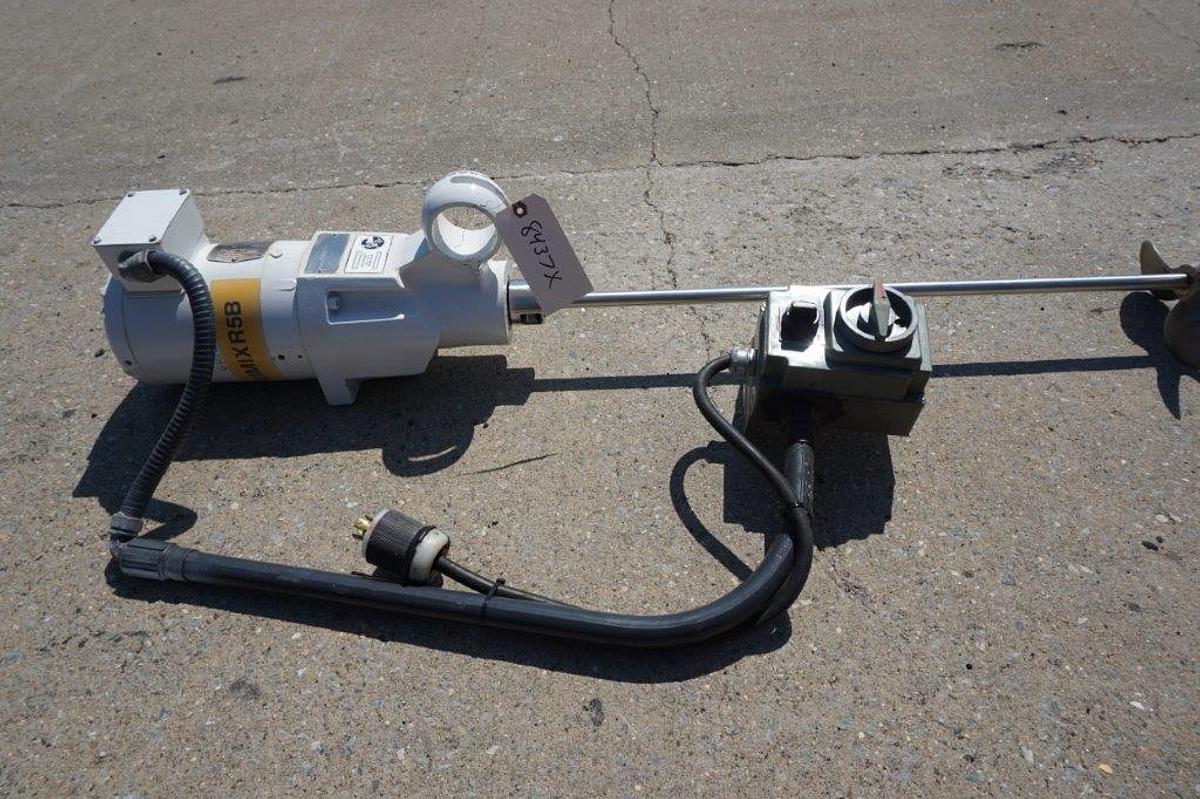 Used .5HP Portable Agitator, 8.5 In. Diameter Propeller