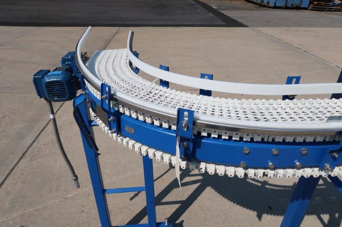 Used Span Tech 90 Degree Motorized Conveyor