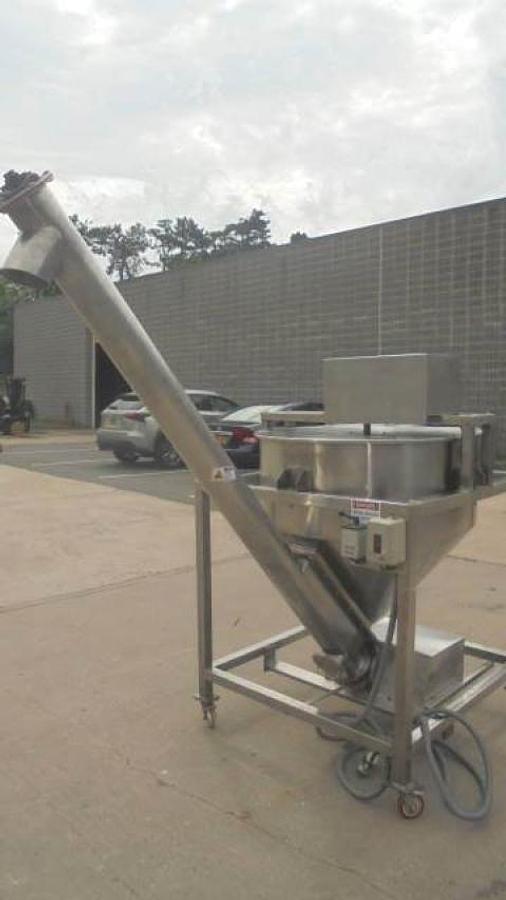 Used 5 Inch Dia. SS Inclined Screw Conveyor, Agitated Hopper
