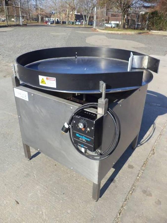Used 36 In. PPET Stainnless Steel Rotary Accumulating/Unscrambling Table, Variable Speed