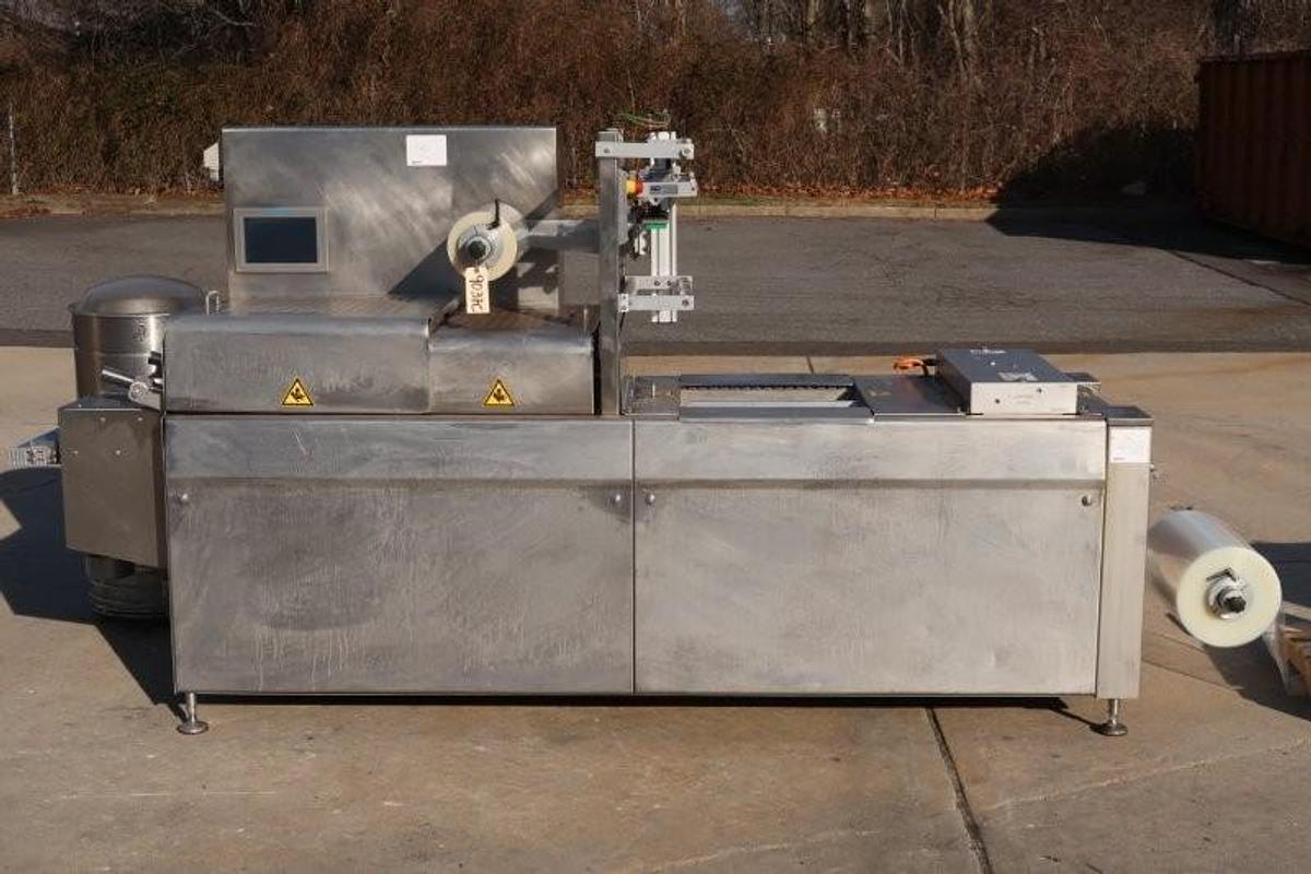 Used Variovac Optimus Thermoforming Form Fill Seal Machine