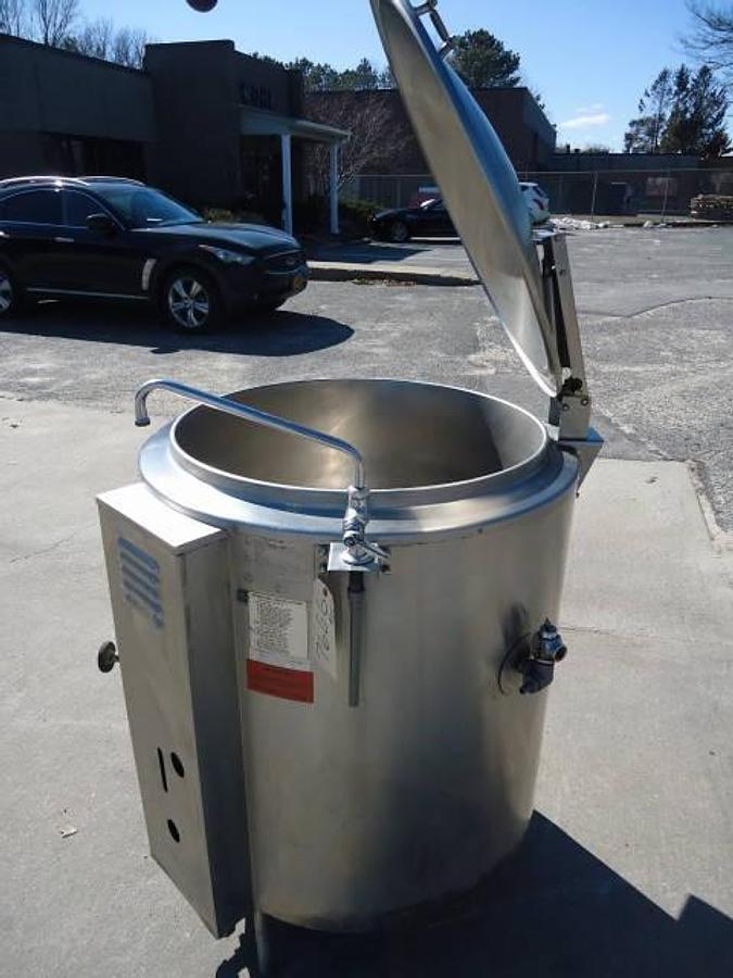 Used 60 Gallon Groen Stainless Steel Gas Fired Kettle