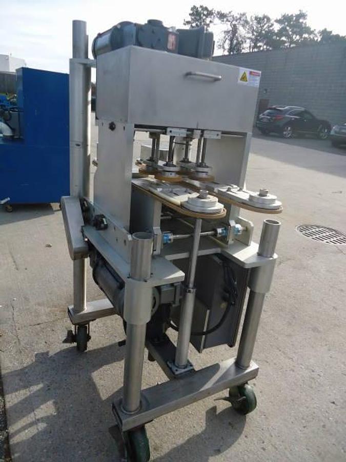 Used Innovative Automation Four Spindle Cap Tightener/Retorquer/Gap Transporter, Explosion Proof