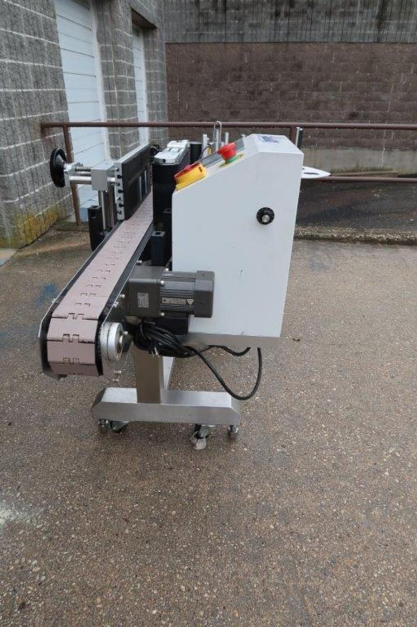 Used Labelette/Accutek APS-106 Automatic Pressure Sensitive Spot/Wrap Labeler