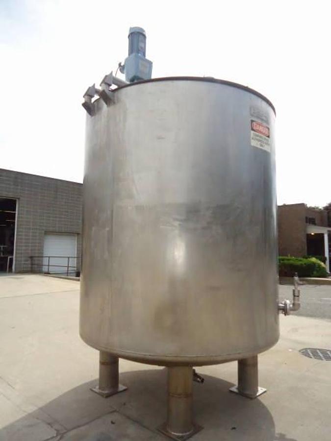 Used 2,200 Gallon Pesch Stainless Steel Vertical Mix Tank, Dished Bottom