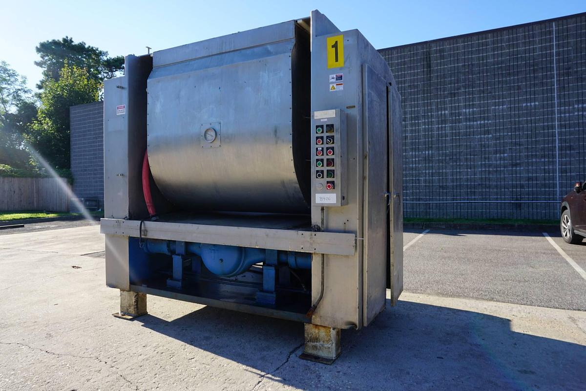Used BEW 1600 Jacketed Roller Bar Mixer, 100  HP