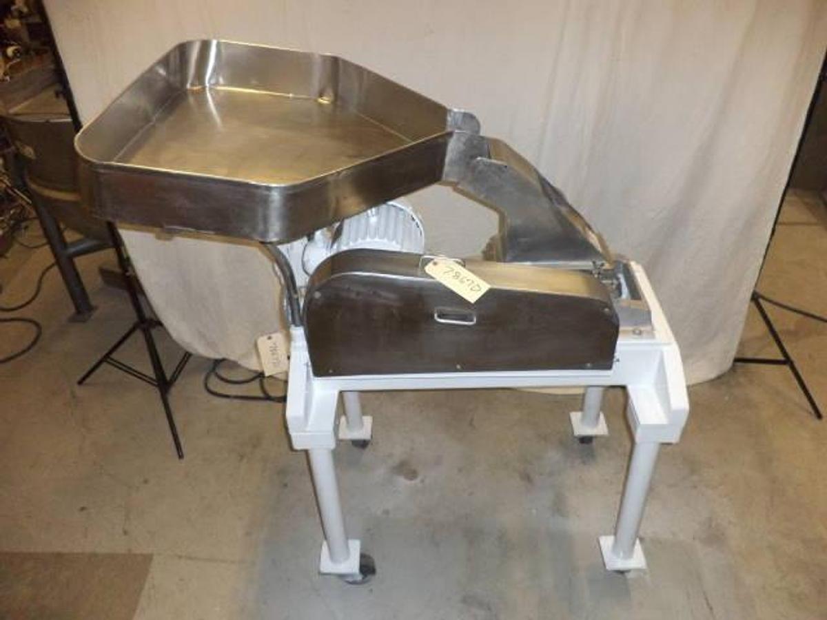 Used Fitzpatrick D6 Comminuting Mill, Pan Fed, XP-