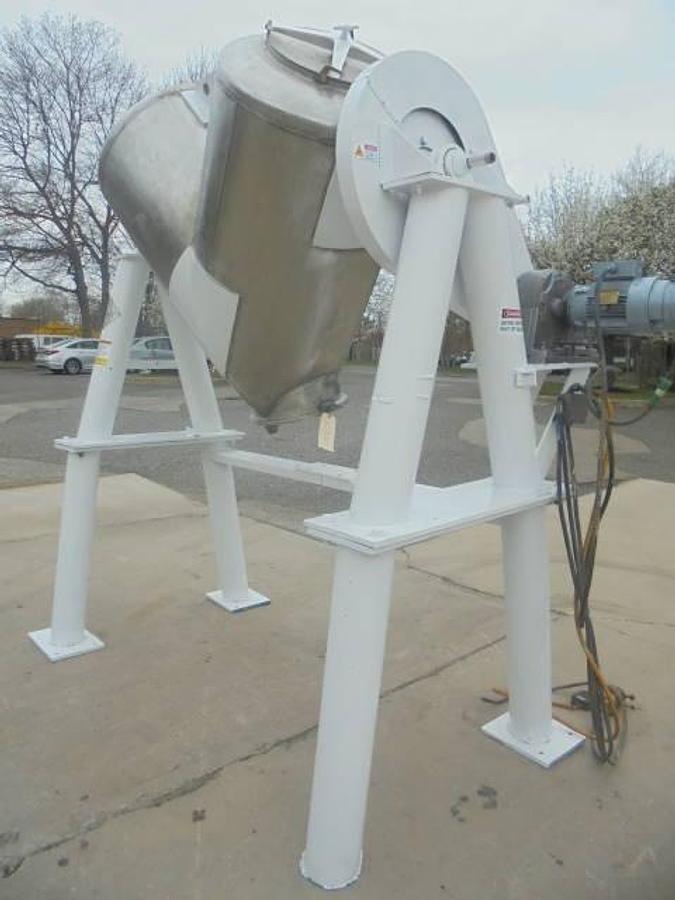Used 20 CU.FT. Patterson Kelley Stainless Steel “V”” Tumbling Blender, 70 LB./CF, Liquid Spray Bar