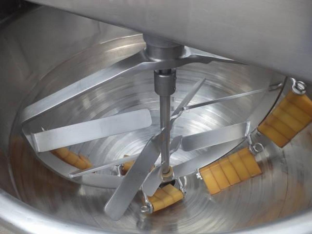 Used 60 gallon Hamilton 316 SS double motion kettle, 90 PSI