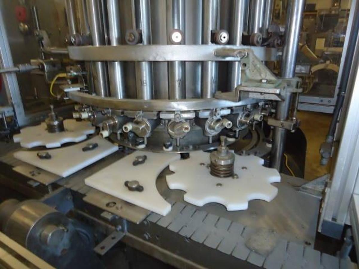 Used Pfaudler 21 Piston Rotary Filler, With Conveyor