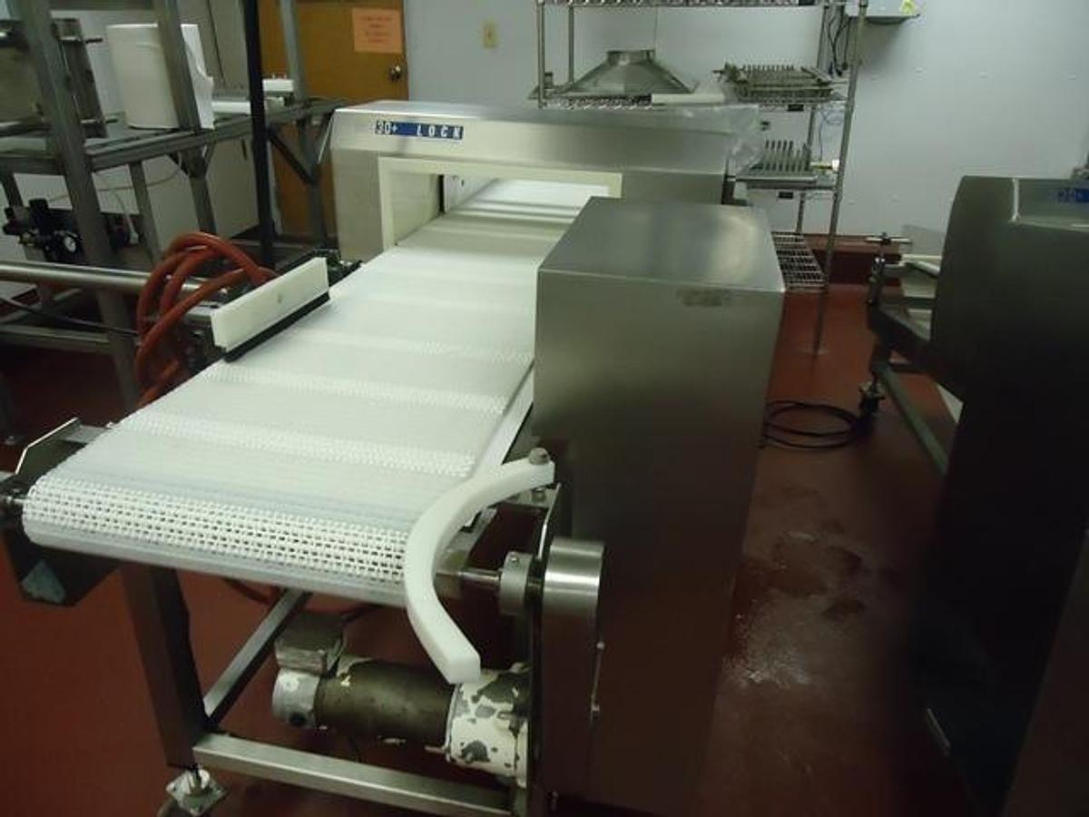 Used Loma/Lock Conveyorized Stainless Metal Detector, 19.5 In. Wide x 6.5 In. High