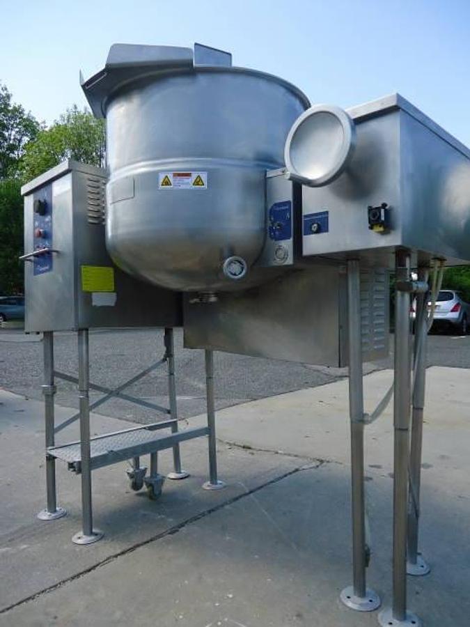 Used 60 Gallon Cleveland Range Gas Fired Twin Action Kettle, 316 Stainless Steel-