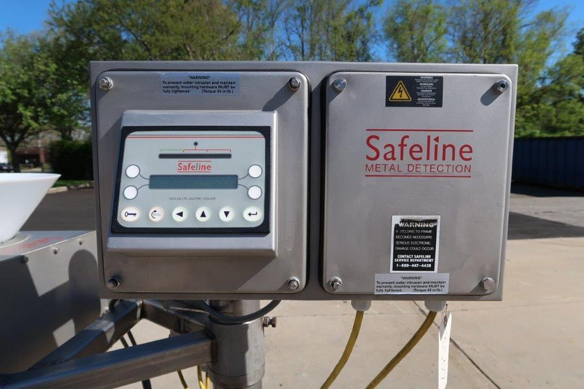 Used Safeline Gravity Flow Metal Detector, 10 In. Diameter Aperture