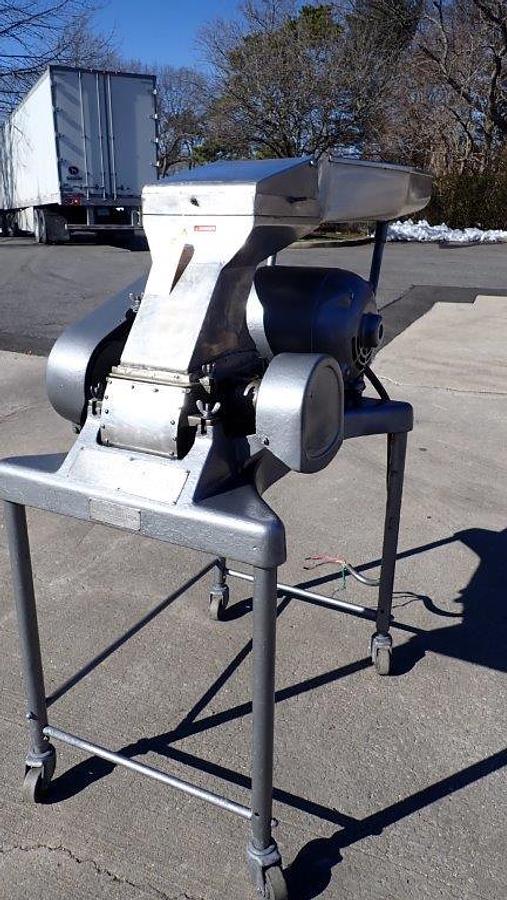 Used Fitzpatrick D6 Comminutor/Pulverizer, Pan Feed