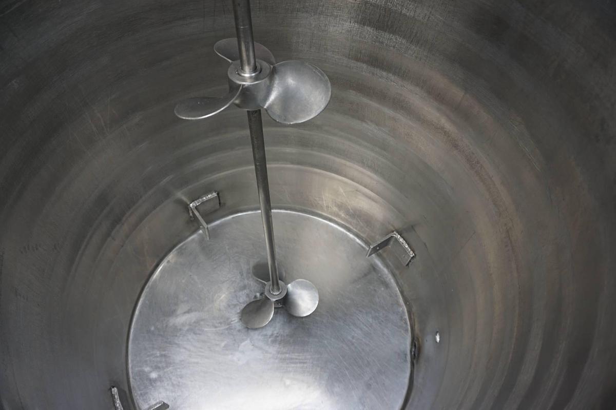 Used 55 Gallon Utensco SS Vertical Jacketed Mix Tank, Air Operated Mixer