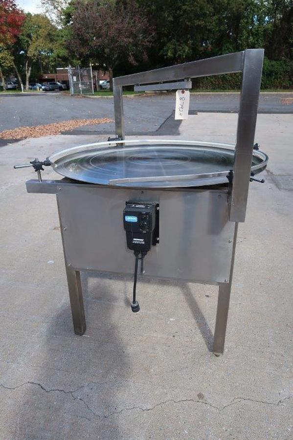 Used 42 In. Diameter SS Rotary Unscrambling/Accumulating Table