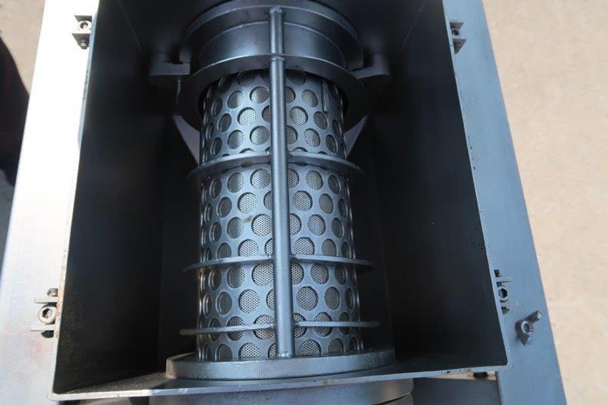 Used Brown International 3600 Screw Juice Finisher, Portable