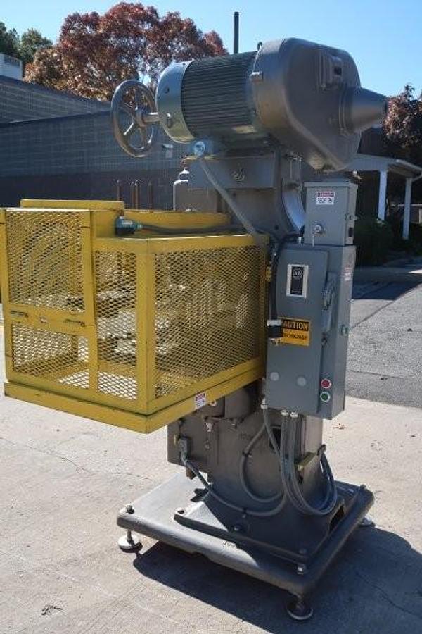 Used Canco 08 Can Seamer, 401 Diameter